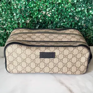 Pre-owned GUCCI GG FINAL SALE Toiletry Bags Gucci Supreme GG Canvas Toiletry Bag