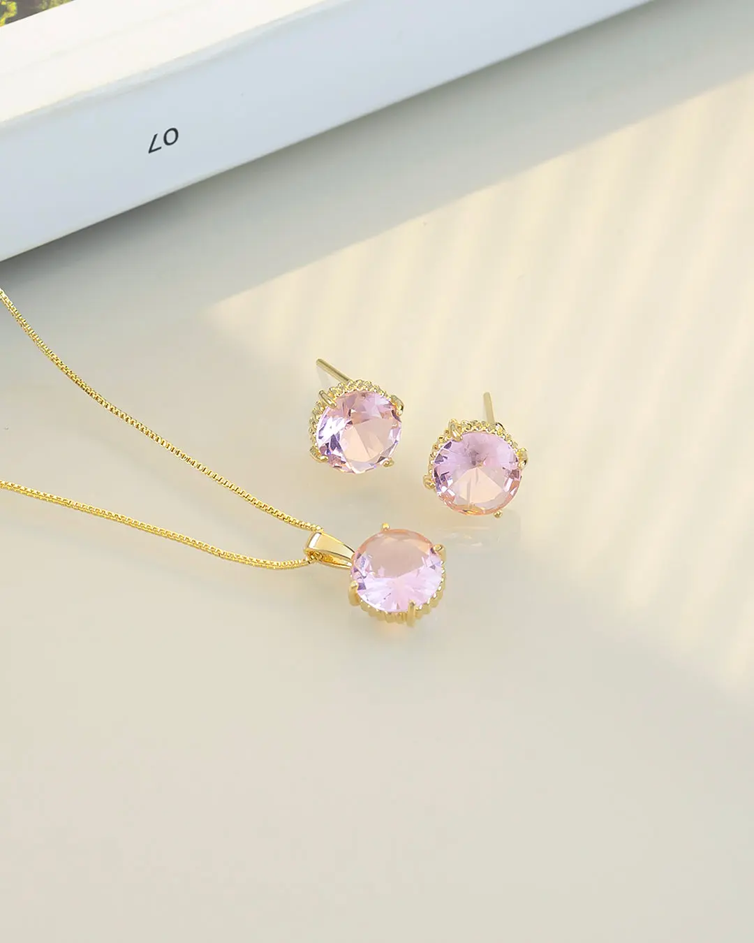 Conjunto - Small Round Baby Pink Necklace & Earring Set with 18k Gold Plating Nickel-Free Everyday Comfort Jewelry
