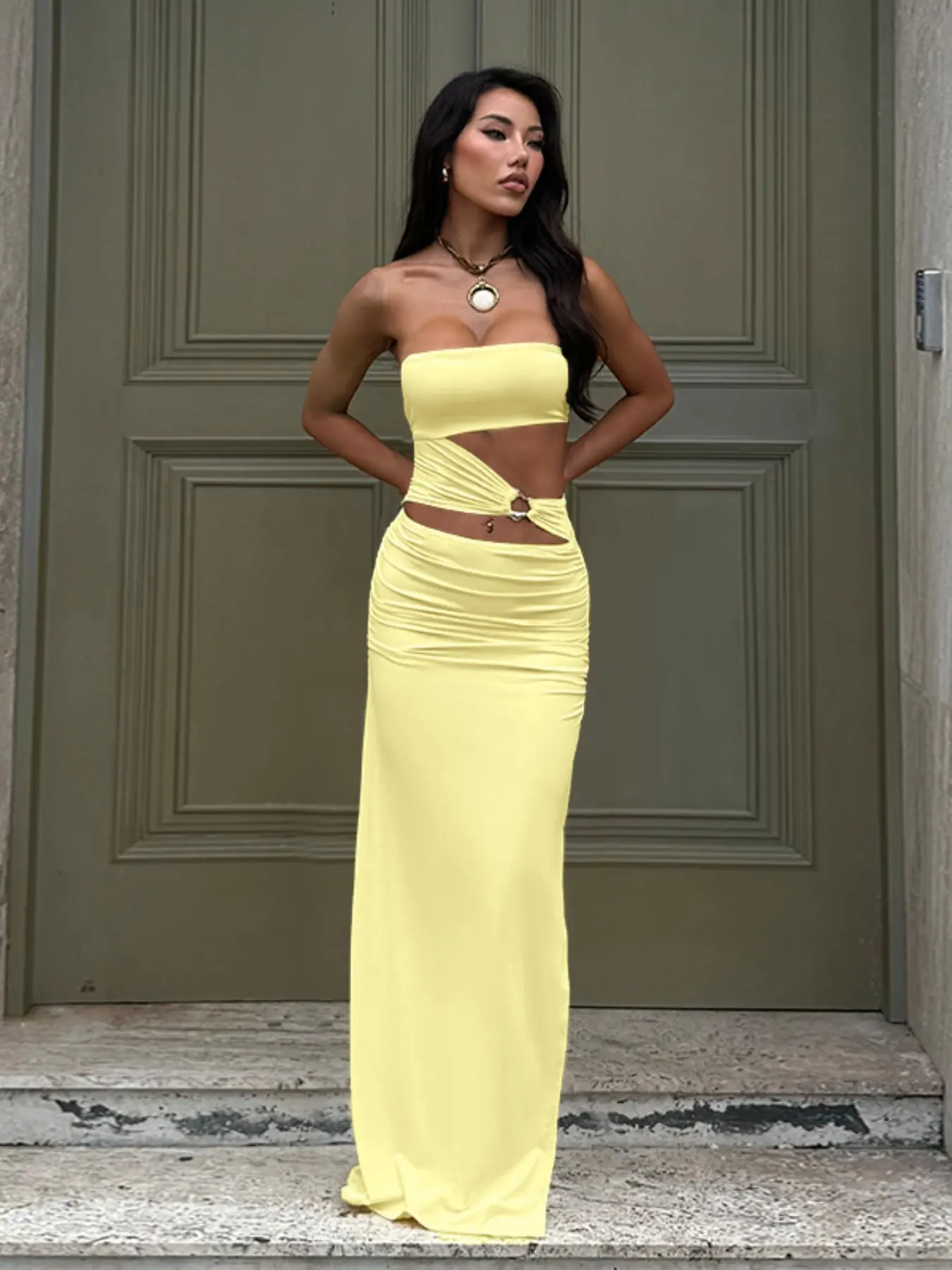 Women's Summer Elegant Strapless Sleeveless Thigh-Slit Long Dress, Plain Slim-Fitting Casual Dress for Daily Wear, Parties, Vacations, Bodycon Party Dress, Beach Party Dress