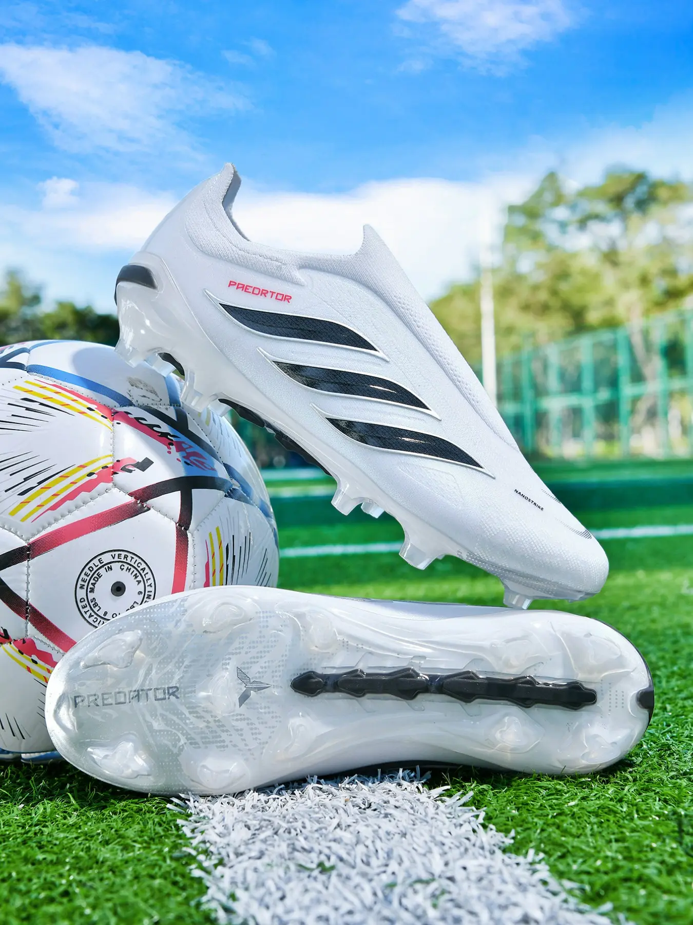 High-Quality Men's Sports Football Shoes, Soccer Cleats, Football Boots, Football Field Boots with Long Nails, Suitable for Lawn Training and Matches, Sporty Style, All Seasons, Medium Width