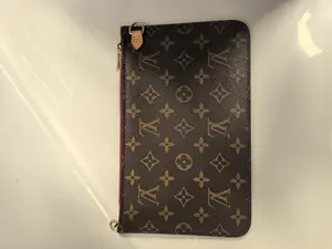 Pre-owned pvc leather Small Leather Goods Louis Vuitton Neverfull Pouch purple