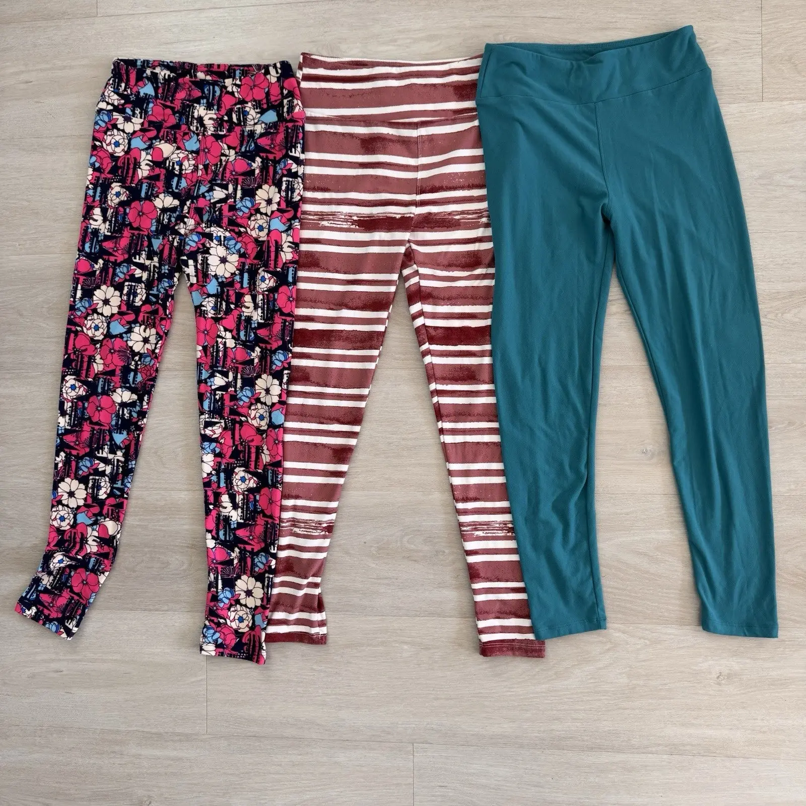 LuLaRoe Leggings Lot of 3 OS Floral Stripe Teal Buttery Soft Women’s