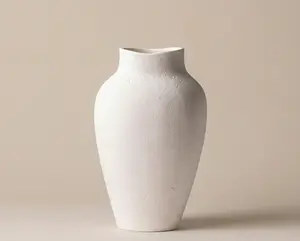 Silhouette Vase, Sand