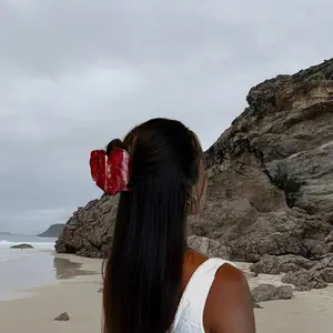 red anthurium hair claw