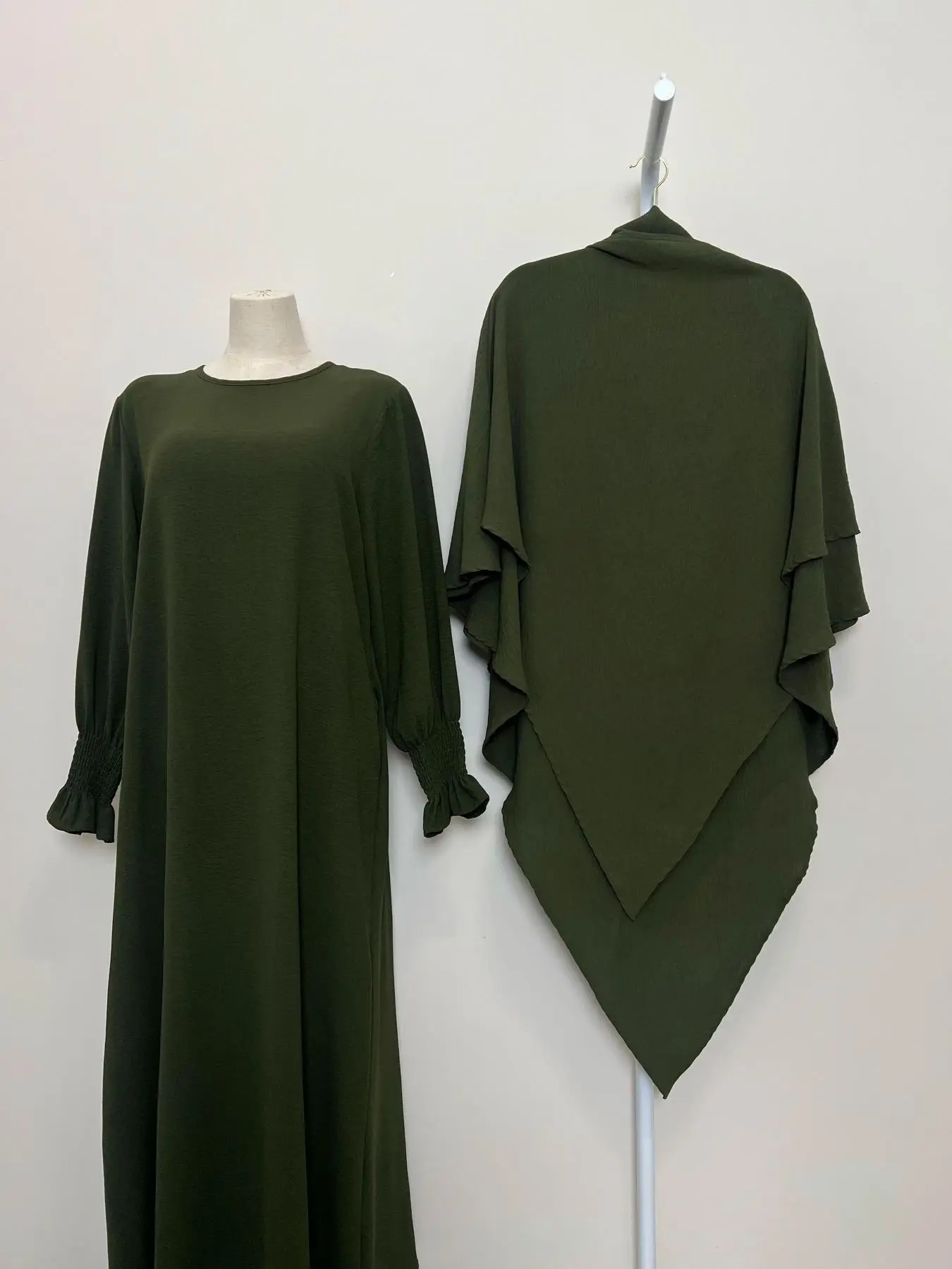 Women's 2-Piece Solid Color Long Sleeve Dress & Hijab Set, Modest Outfit for Daily Wear, Modest Muslim Outfits, Women's Islamic Clothing for All Seasons, Abaya Hijab Set, Islamic Modesty Clothes, Modest Style