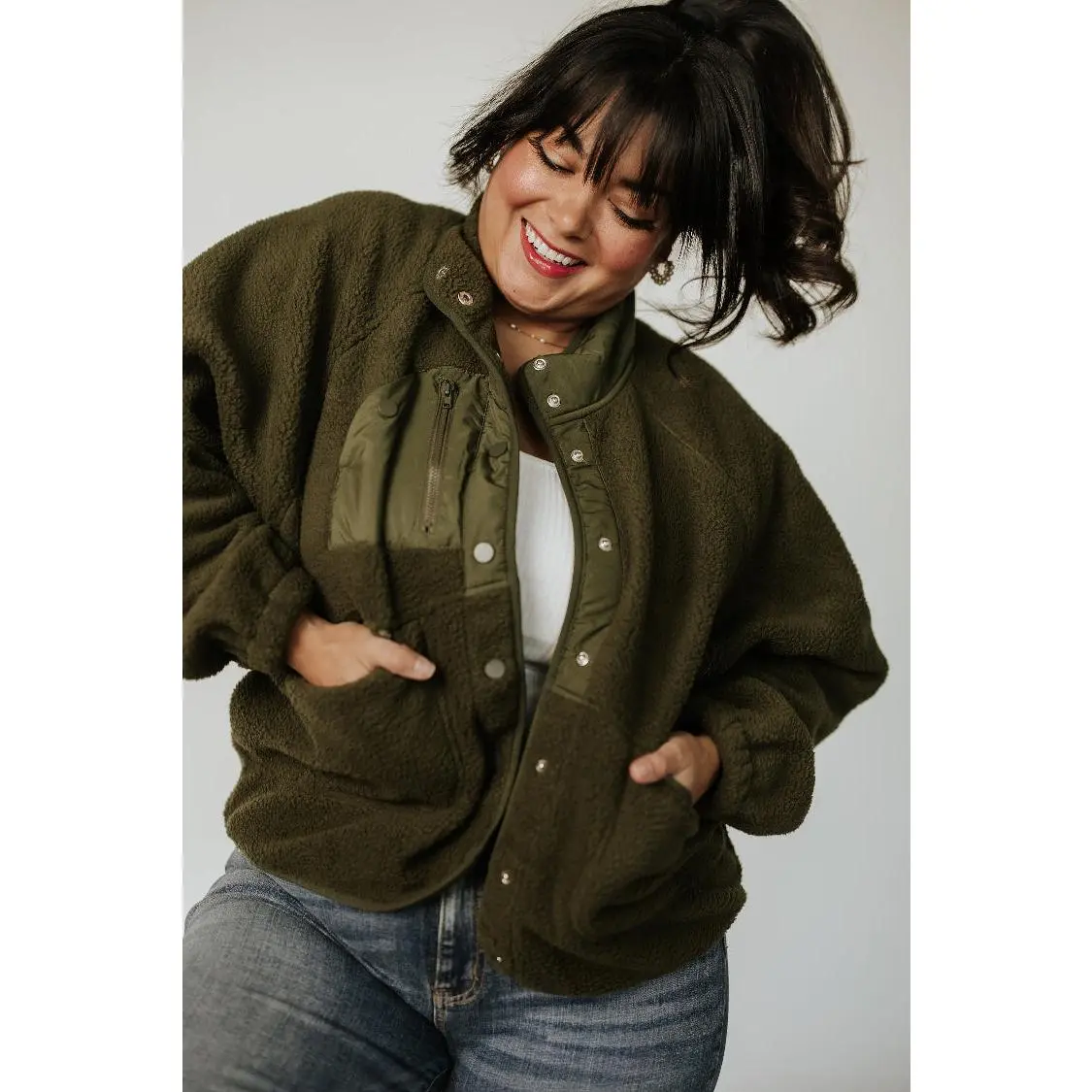 Women's Oversized Fleece-Lined Shacket - Cute Solid Color Button-Down with Snap Details, 3 Pockets, Fully Lined Olive Jacket, No