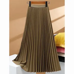 Black Pleated Skirt with A Feminine Touch, High-waisted, Long and Loose-fitting, Suitable for All Occasions, Semi-skirt With a Casual Style