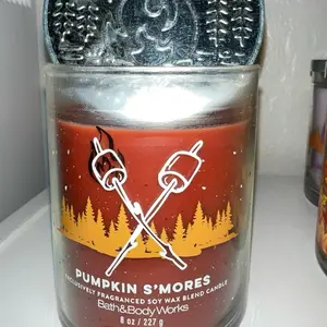 Bath and body works 8OZ Pumkin s’mores candle