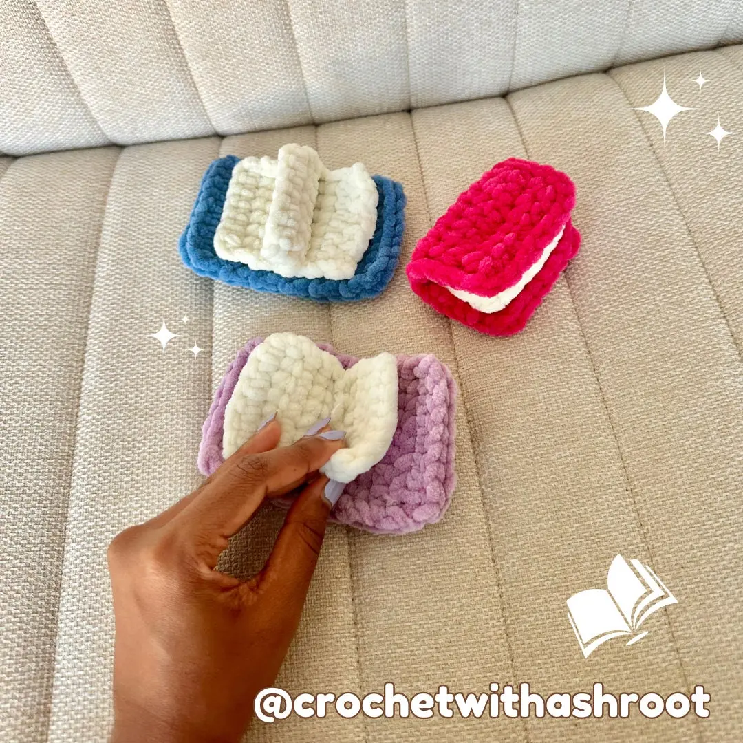 No Sew Crochet Pocket Book Plushie Pattern, with Video (PDF Pattern)