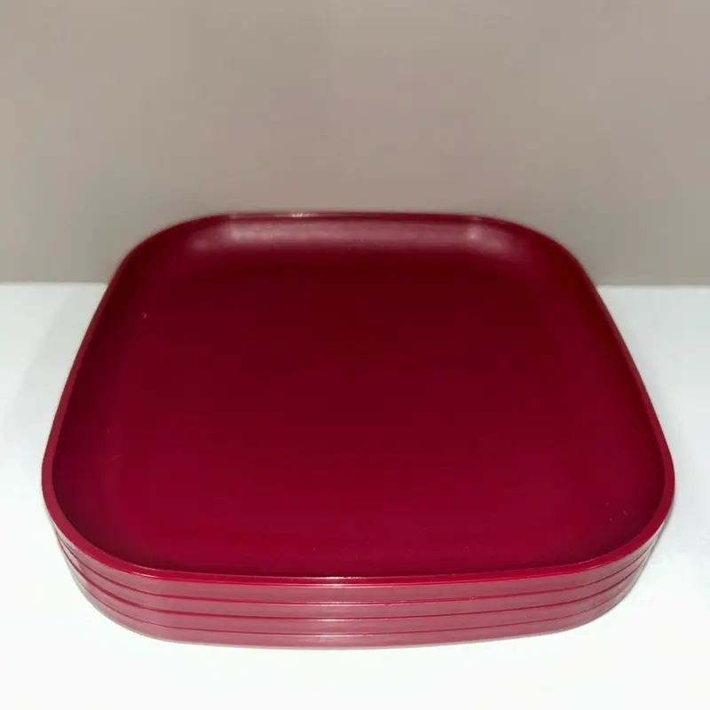 Tupperware Platos Cuadrados Color vino 8”/20cm