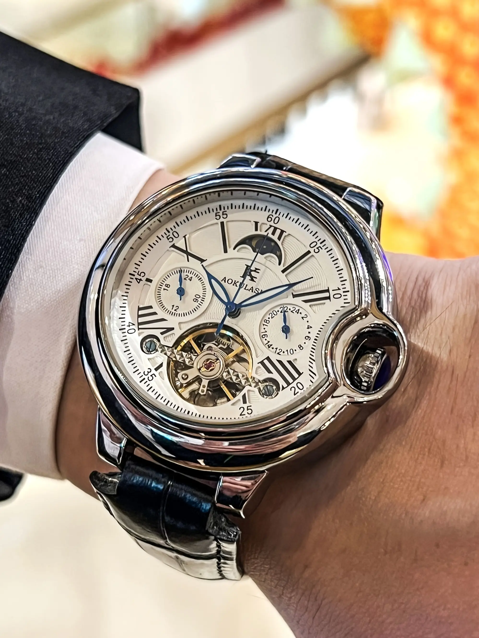 Men's Luxury Business Mechanical Watch, Mechanical Style Watches, Analog Watch, Round Dial, Hollow Design, Automatic Wind-Up, Leather Strap, Multifunctional Display, Fashion Accessory