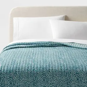 Full/Queen Reversible Matelasse Swirl Quilt Teal Blue - Threshold: Woven Cotton Coverlet, 200 Thread Count