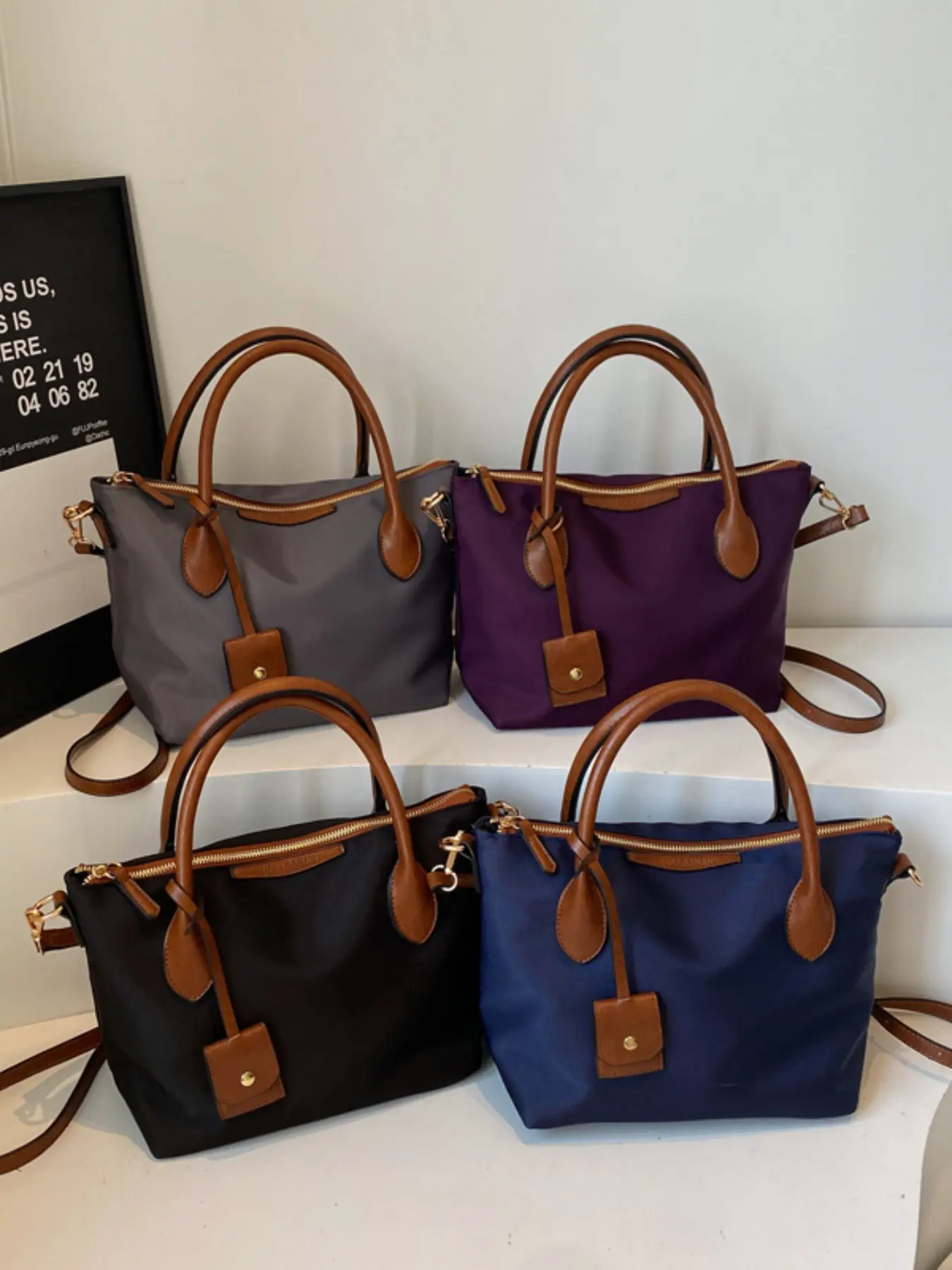 Lightweight Business Casual Handbag, Women's Large Capacity Nylon Zipper Crossbody Bag, Business Multifunctional Bag, Perfect for Work School Travel New Year Gift, Casual Shoulder Bag, Everyday Bag, Casual Crossbody Bags