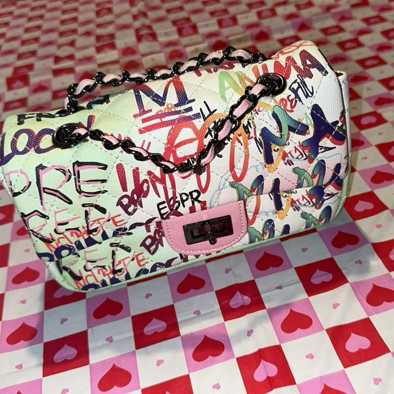 Graffiti ladies purse