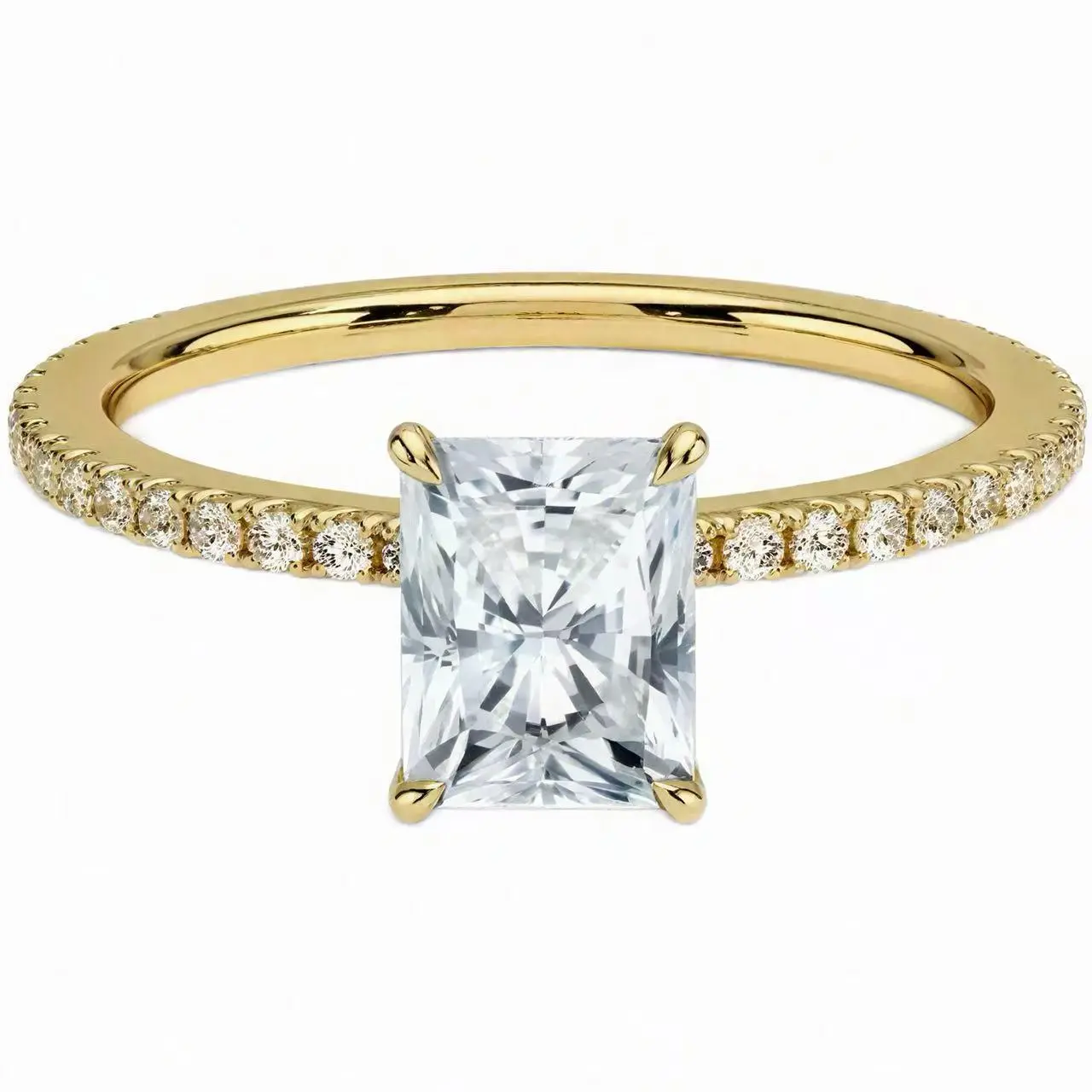 Lab-grown D color VS1 clarity, 2 carats, radiant cut—an elegant everyday ring, IGI certified, S925 silver plated with 18K gold, suitable for engagement wear, custom sizing available, understated luxury feel, model PY-110-39