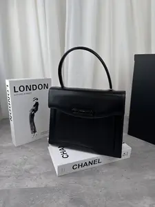 Pre-owned GIVENCHY Leather Shoulder Bags 2 way calf handbag MR04032026A209