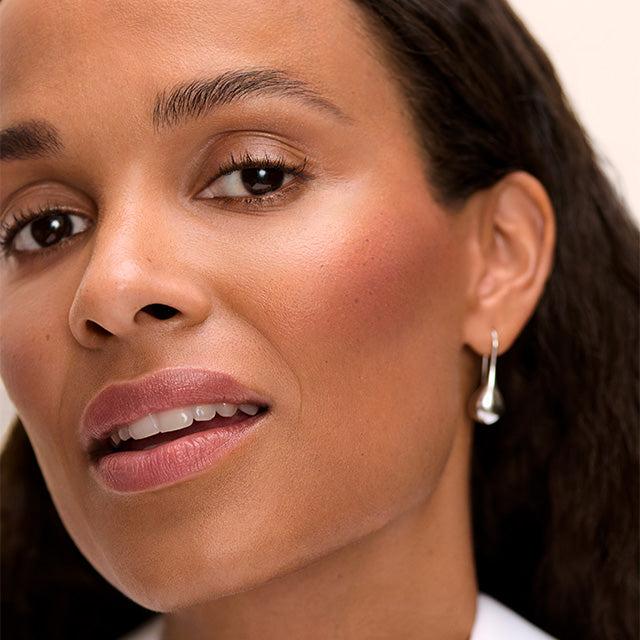 Elizabeth Arden Powder Blush | Talc-Free Ultra-Creamy Radiant Finish All Day Wear Elizabeth Arden Powder Blush | Talc-Free Ultra-Creamy Radiant Finish All Day Wear