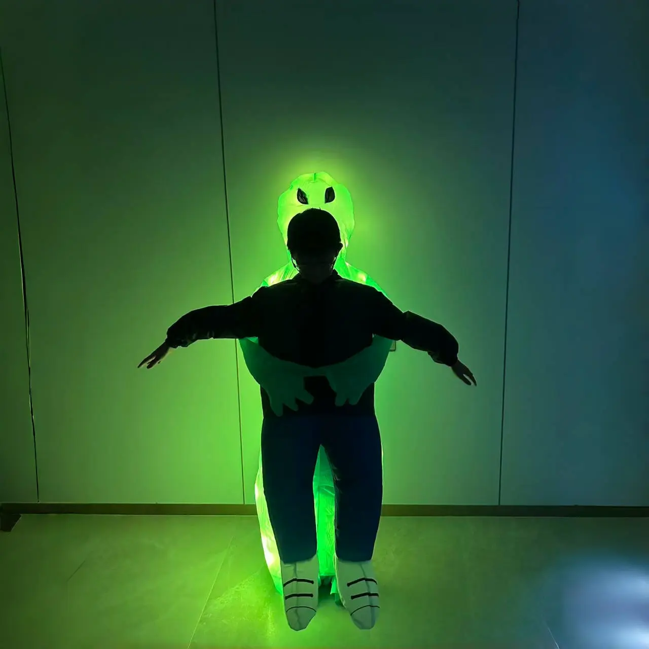 Funny Alien Costume Set for Halloween Party, Inflatable Prank, Scary Monster Role Play Props for Boys, Fun Dress Up Clothes, Costume Use