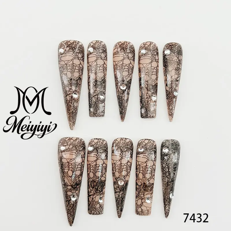 .DP.7432.Dual-tipped wearable nail .DP.7432.Dual-tipped wearable nail