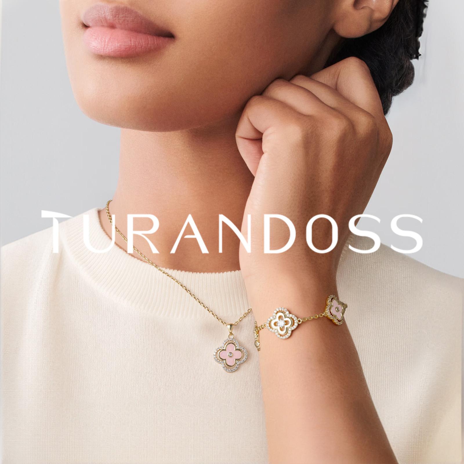 Turandoss 14K Gold Plated Lucky Clover Bracelet - Four Leaf Clover Flower Bracelet Everyday Jewelry - Hypoallergenic & Adjustable - Meaningful Birthday Gift for Her