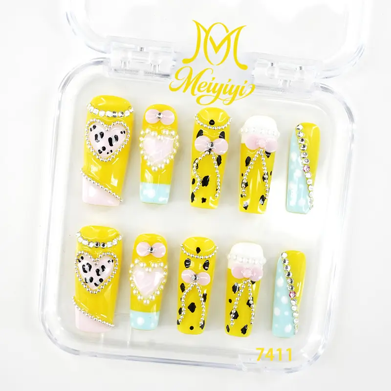 .DP.7411.Long Rhinestone Hand-Painted Wearable Nails