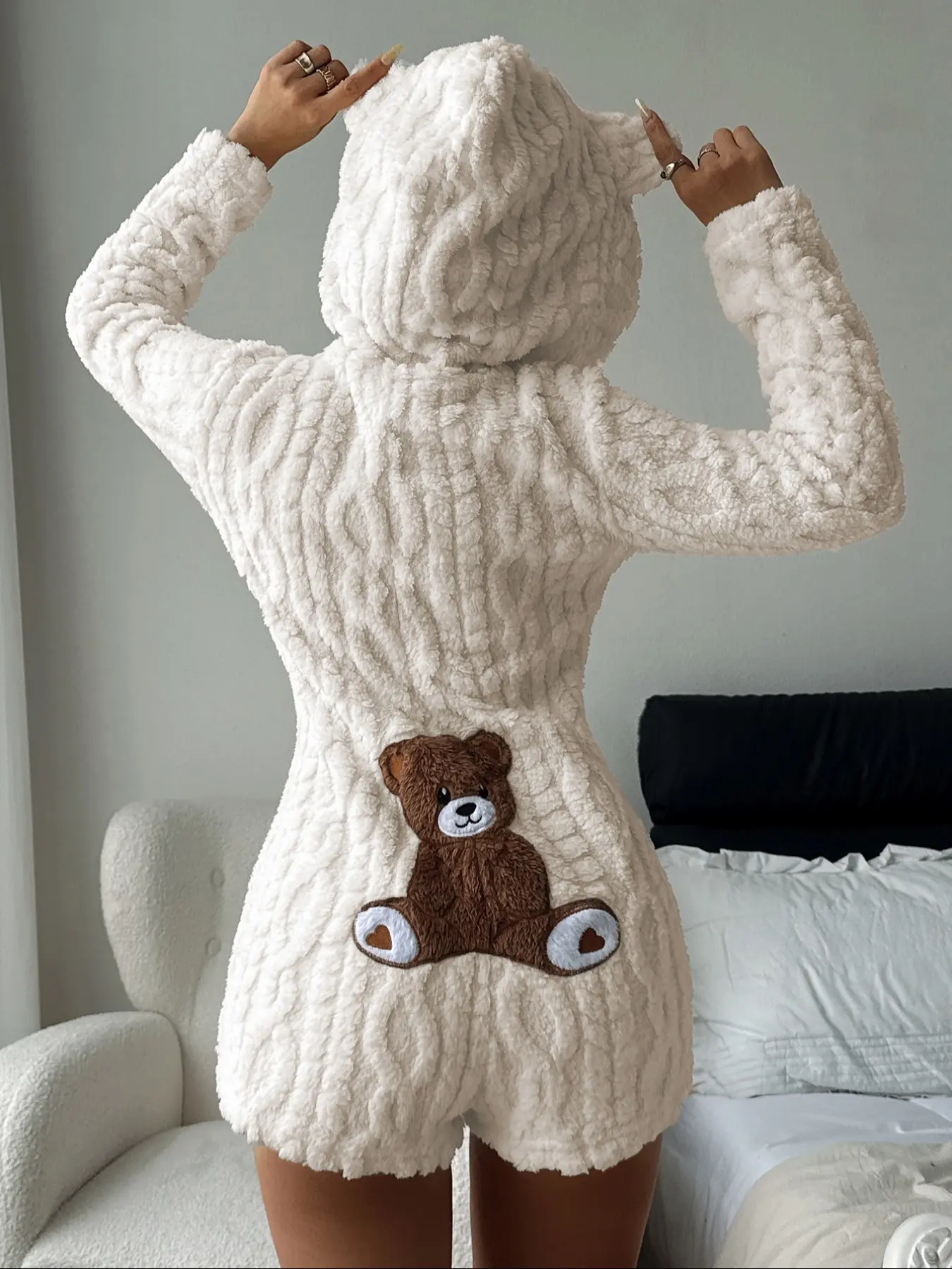 Women's Cute Teddy Bear Embroidered Hooded Fleece Sweatshirt, Casual Comfortable Fashion Design, Perfect Gift for Her, Daily Wear