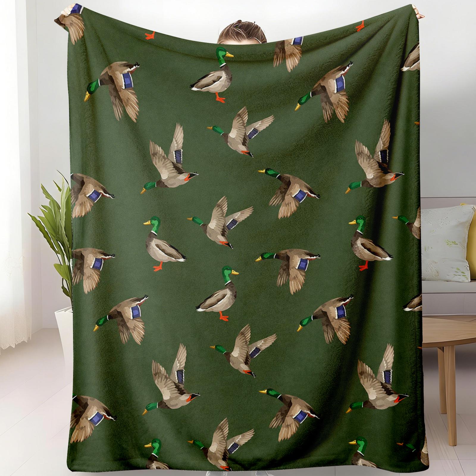Duck Pattern Blanket, Soft Warm Throw Blanket, Air-conditioned Room Blanket, Warm Nap Blanket for Home Office Travel Camping bed sofa couch room decoration