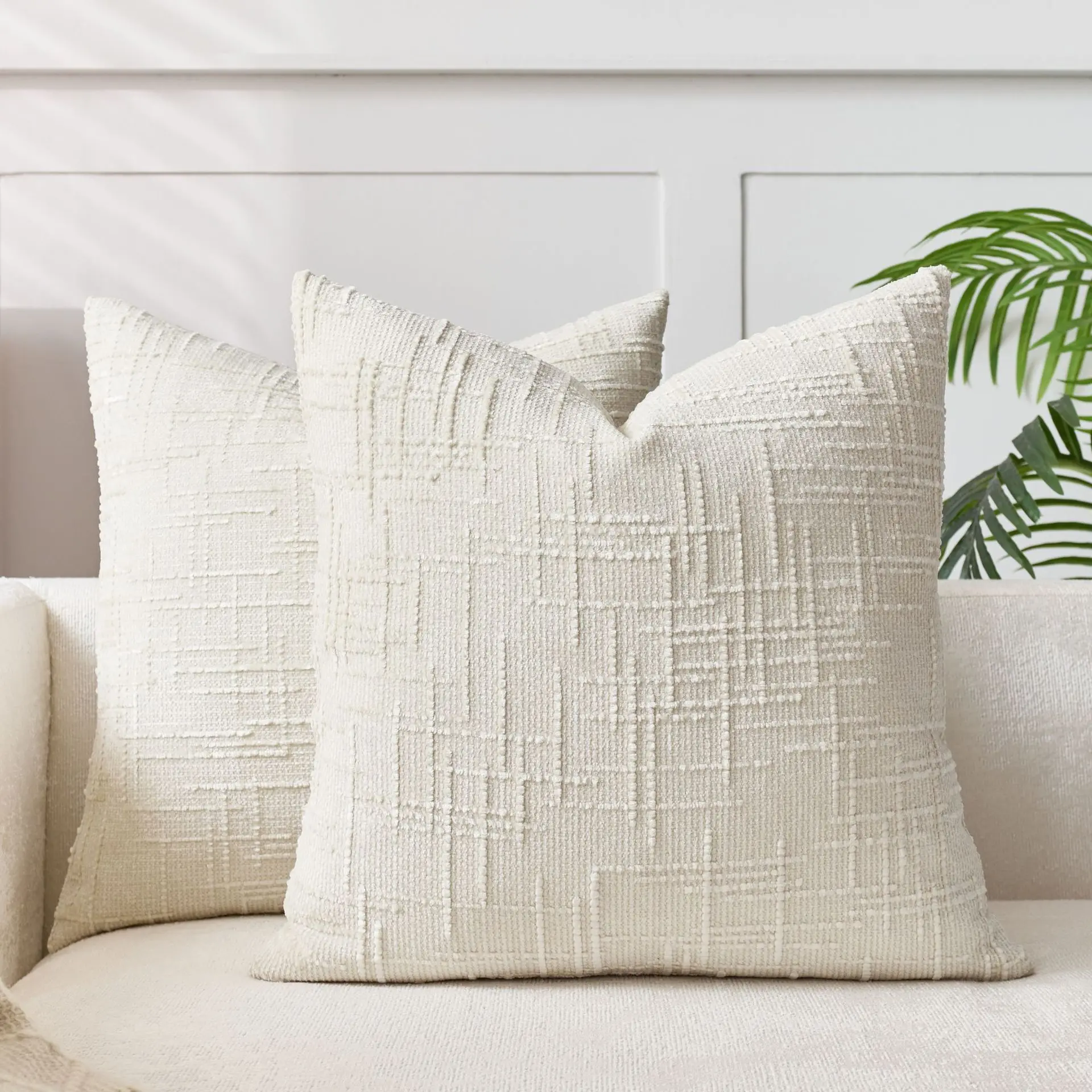 2-Pack 18x18 in Solid Chenille Pillow Covers, Cozy Woven Texture Couch Cushion Covers for Sofa, Farmhouse Rustic Style Decorative Cushion Shells, Living Room Decor Home Supplies