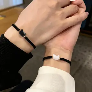 2pcs Charming Black and White Cat Couple Bracelet - Handmade Beaded Friendship Bracelet, Suitable for Women's Casual Wear, Hand Woven