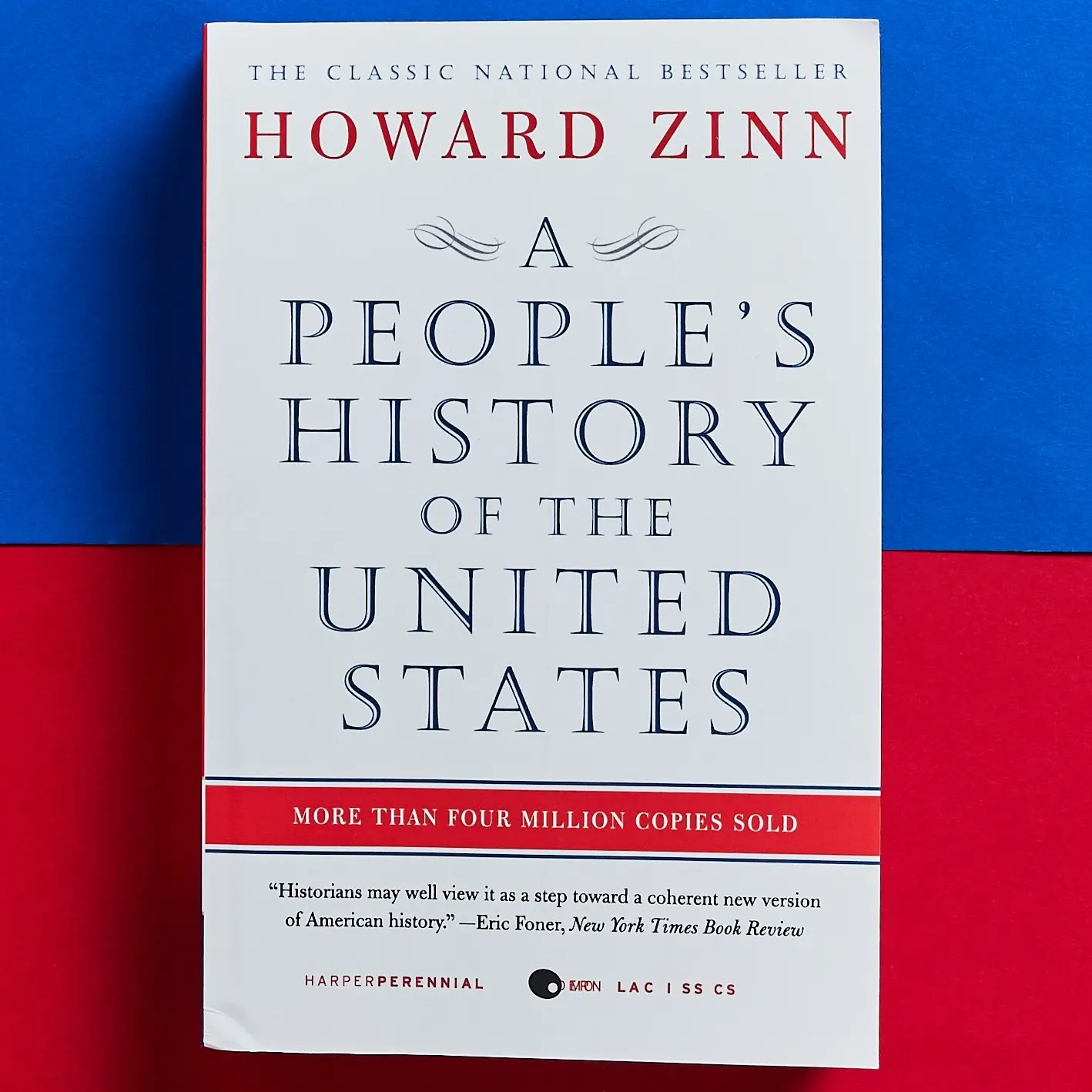 A People's History of the United States by Howard Zinn [Paperback Book] Discover the Untold Stories That Shaped Modern America – A Must-Read Journey Through History!