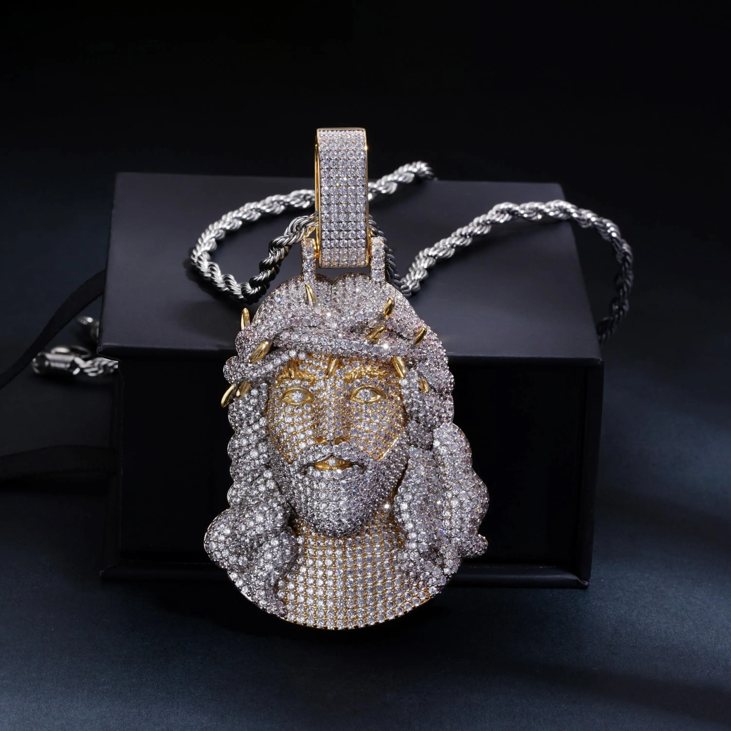 Men's Jewelry Iced Out Jesus Piece Pendant, 2-Tone 3D Jesus Head Fashion Necklace with Rope Chain, Hip Hop CZ Pave Streetwear Gift