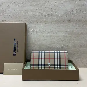 Pre-owned BURBERRY PVC Shoulder Bags 7.8'' R1119 Shoulder Bag C1851232679 0401 T1 Chloe