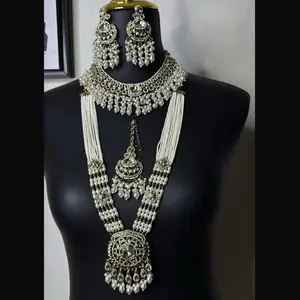 3 piece Kundan & pearl Jewellery Set