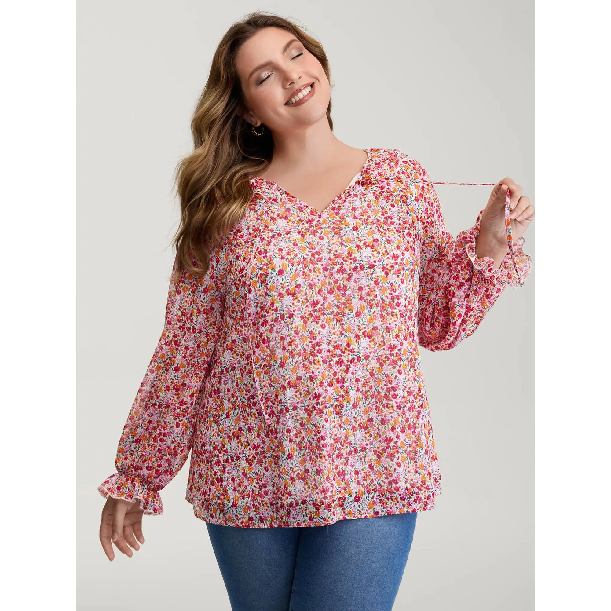 【Summer Turn-Up】【V-neck】BlOOMCHIC Plus Size Sweet Floral Print Ruffled Neck Blouse [M-6X] 2026 Summerfinds Fit Garment
