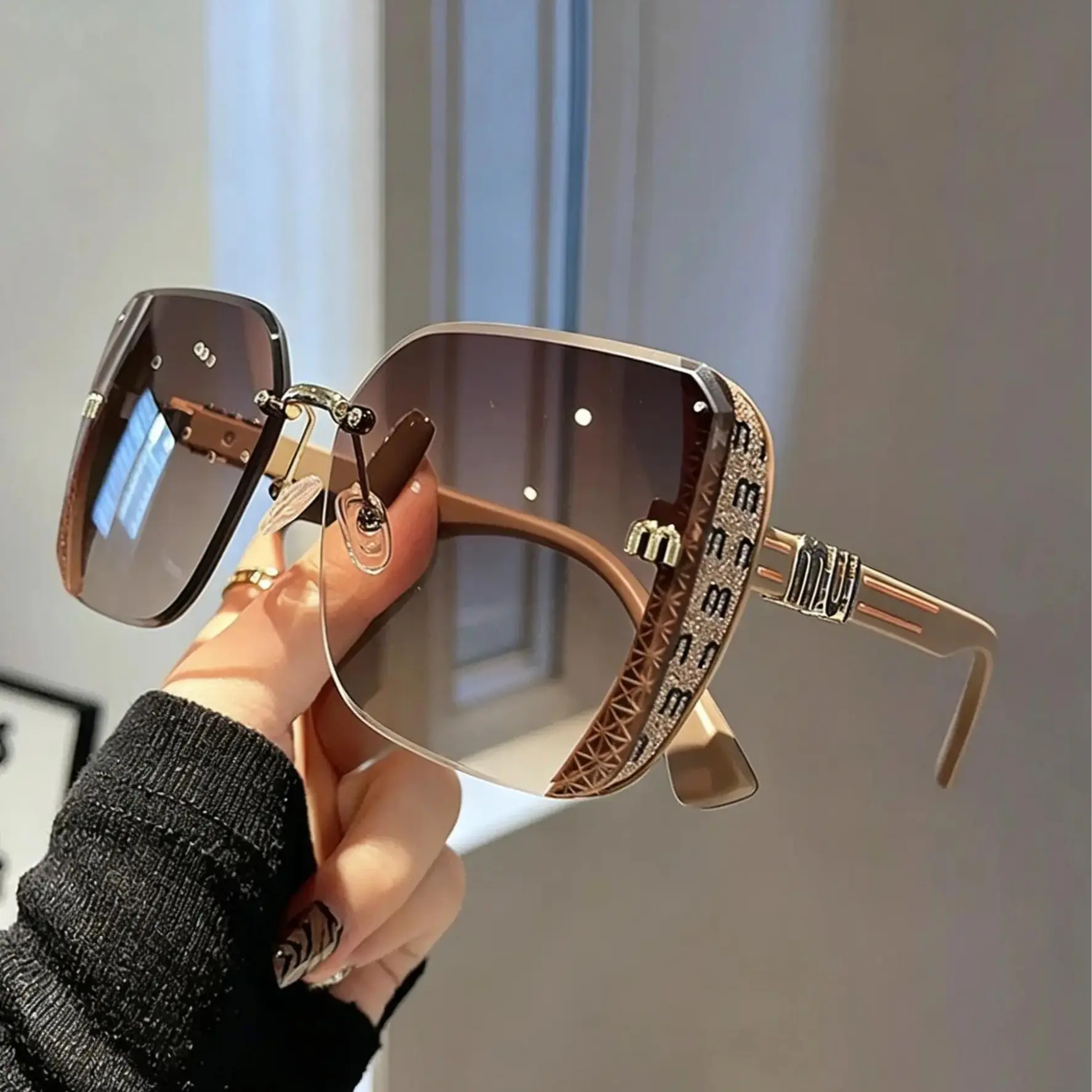 2026 Women's Vintage Square Oversized Sunglasses - Retro Framework, PC-Plastic Large Statement Frames, Full Protection, Vintage Charm for Travel, Beach Wear, Statement Frame Glasses, Enhanced Coverage, One Size, Full-Frame