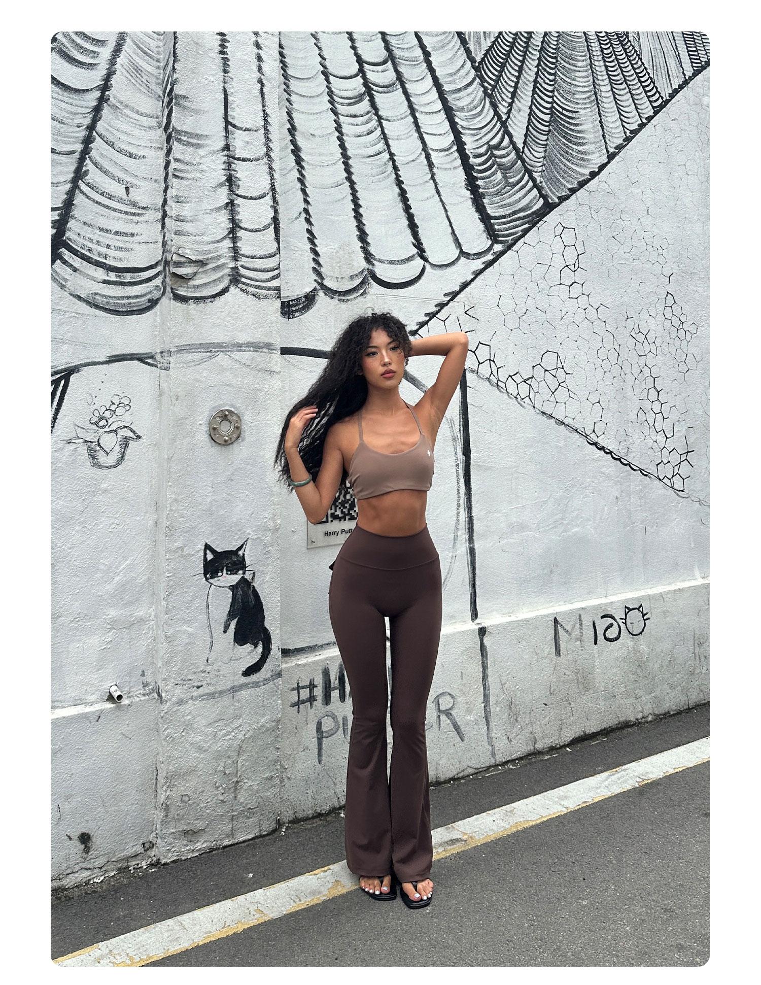 YEOREO CoreFlex Flare Leggings with Pockets for Women Scrunch Workout Leggings Butt Lifting Gym Yoga Pants SpringStatements