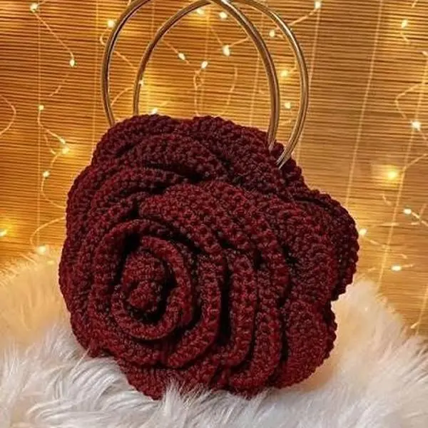 Rose Crochet Shoulder Bag Handmade Floral Purse Round Knitted Handbag Elegant Summer Bag Gift for Her Peony Flower Crochet Handbag Fully Lined Lightweight with Gold Chain Strap
