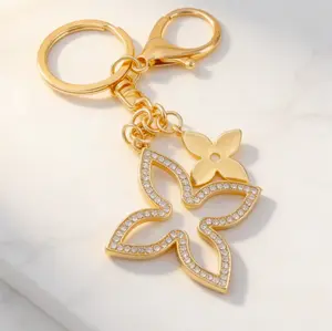 Floral Clover Crystal Glam Bag Keychain Charm for Purse Handbag Backpack Keyring Fashion Accessories Exquisite Gift elegant keychain