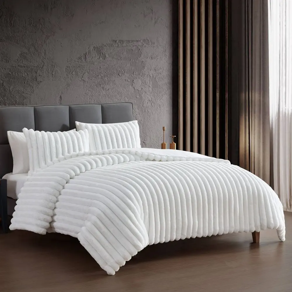 Hallmart Collectibles 3-Piece Cozy Bedding Comforter Set, Synthetic Fabric, Includes Shams, Ideal for Home Decor & Bedroom Decor Ideas