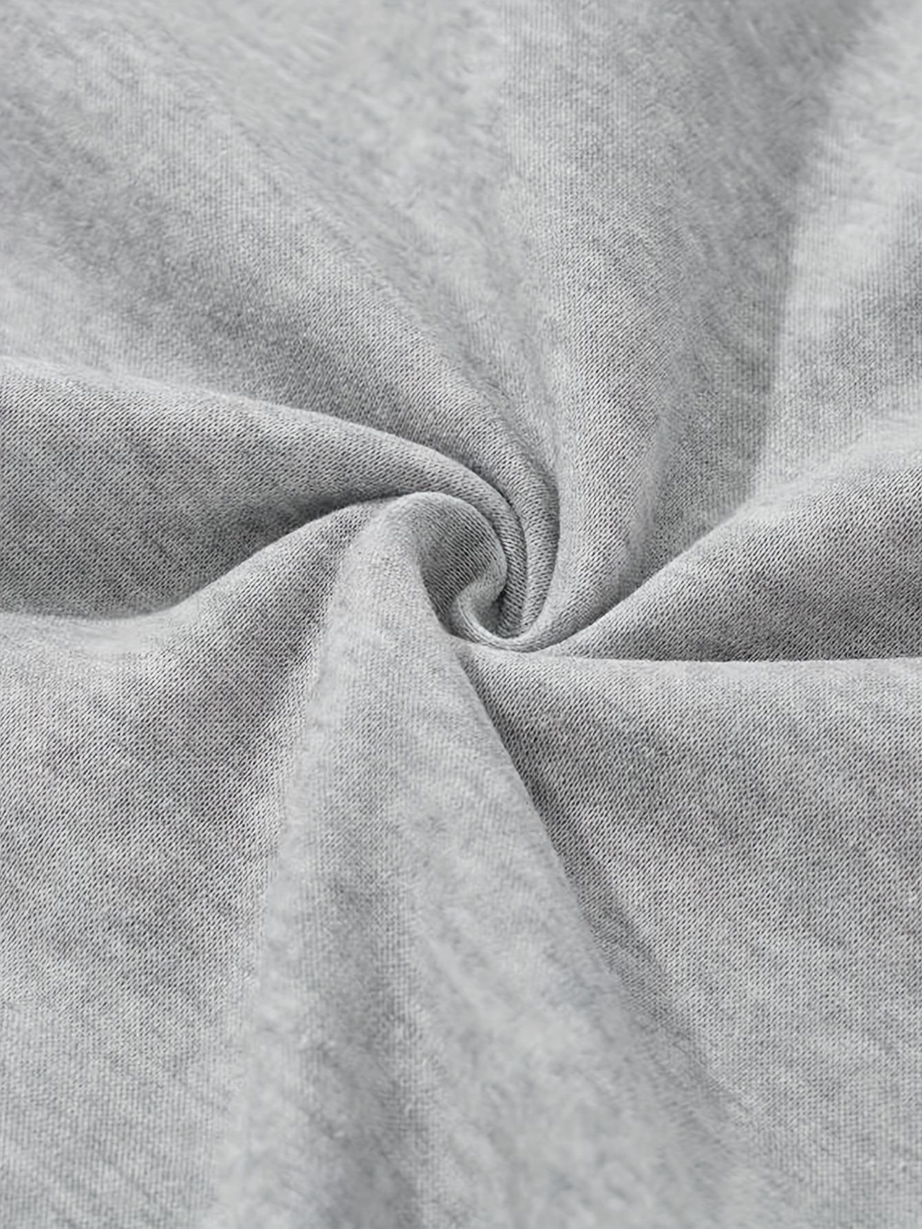 USA Flag Pattern Hoodie for Men & Women Fleece Lined Sweatshirt with United States Letter Print Unisex Casual Knit Pullover for Students Couple's Fashion Hoodie for Autumn Winter Spring 2026