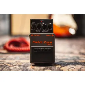 Boss MT-2 Metal Zone Guitar Effects Pedal
