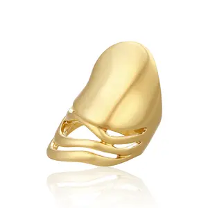Aprilery Chunky Shell Statement Ring for Women – Bold & Elegant Cocktail Ring, Smooth Matte Finish, Artsy & Versatile, Hypoallergenic, Comfortable, Anti-Tarnish, True to Size, Unique & Stylish, Perfect for Everyday Wear & Special Events