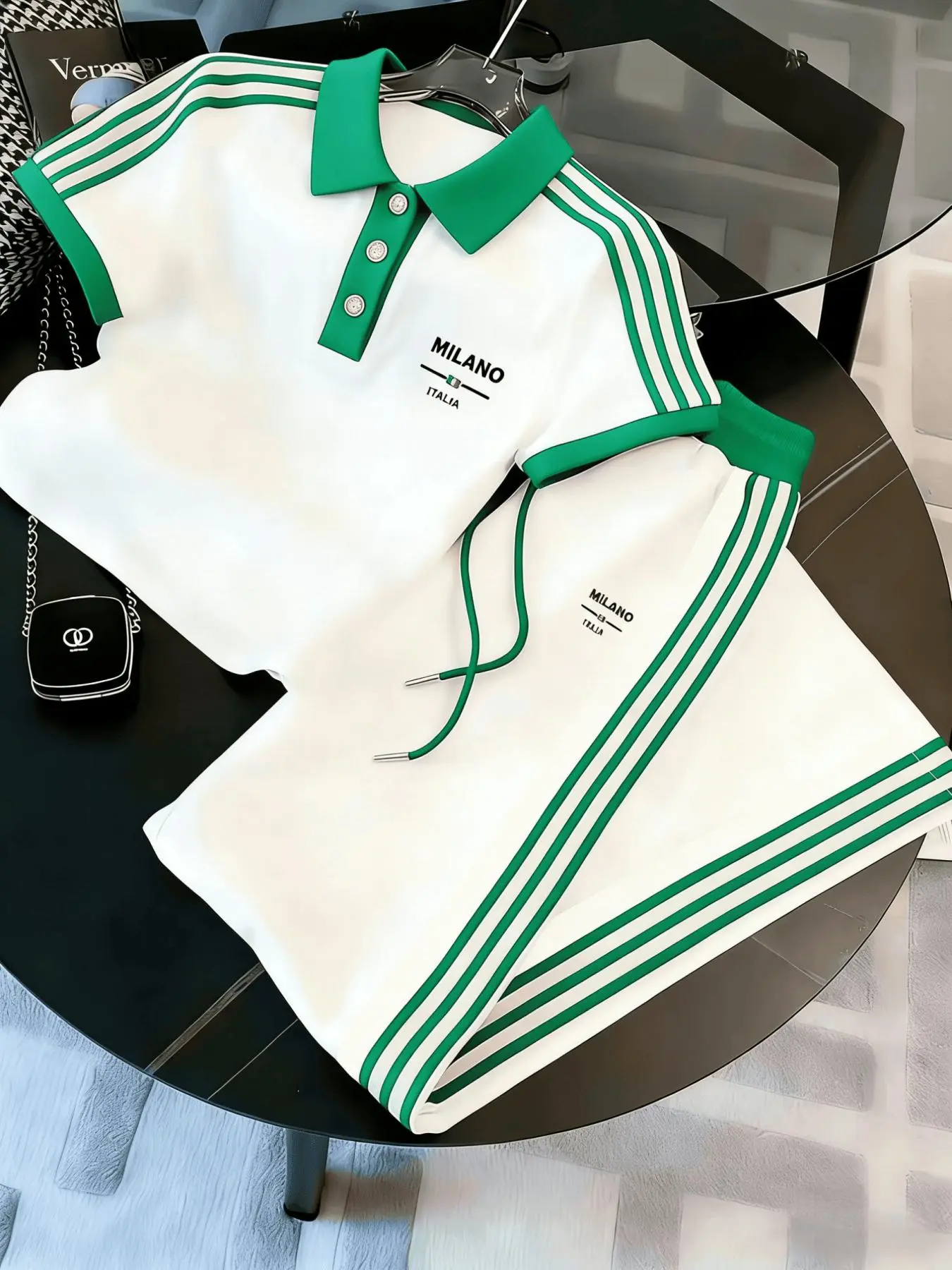 Men's and women's two-piece Milan-style casual sportswear top and pants set, suitable for golf and fitness wear men's clothing, striped all-season clothing golf sports set. For women, please purchase according to the marked size.