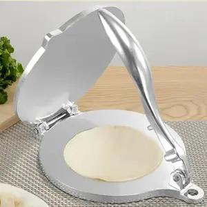 Corn tortilla press mold, easily make perfect corn tortillas. Household kitchen tool, durable and easy to clean, say goodbye to hand kneading, efficient and fast, a must-have kitchen wonder