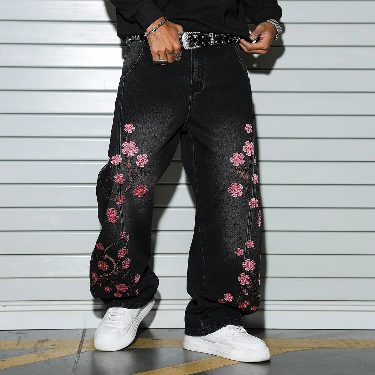 Men's Baggy Oversize Straight Denim Jeans - Mid Waist, Button Front, Distress Wash, Floral Embroidery, Cotton Fabric, BF Style Menswear Streetwear Pants for City Commuting & Leisure Walks