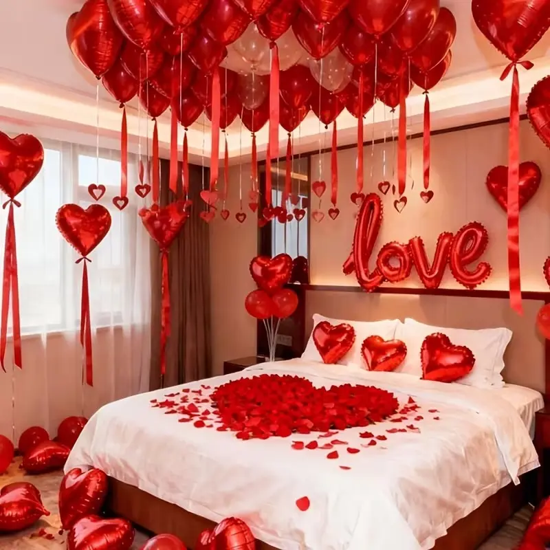 Romantic Valentine's Day Balloon Decoration Set, 1000 Rose Petals, 12 Heart Foil Balloons, Perfect for Proposal, Wedding, Marriage and Anniversary, Party Balloons Decorations, Valentines Balloons, Heart Shaped Balloons