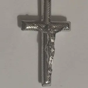 Crucifix pendant