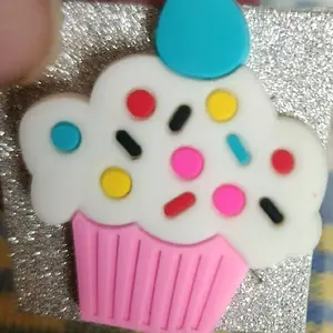croc charm cup cake