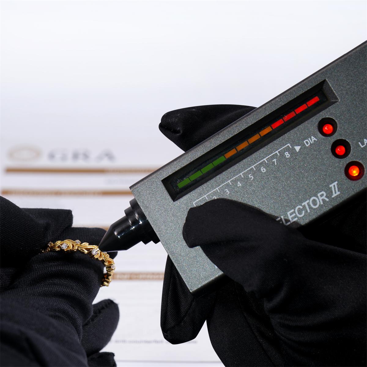 Delzzad Golden Vine Eternity Ring Floral Band Engagement Ring Synthetic Moissanite Band Ring Jewelry S925/Copper Band Perfect Birthday Engagement Wedding Anniversary Christmas Gift