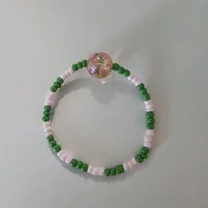 Pink & Green Glass Sead Bead Bracelet With Strawberry Bead and Elastic String